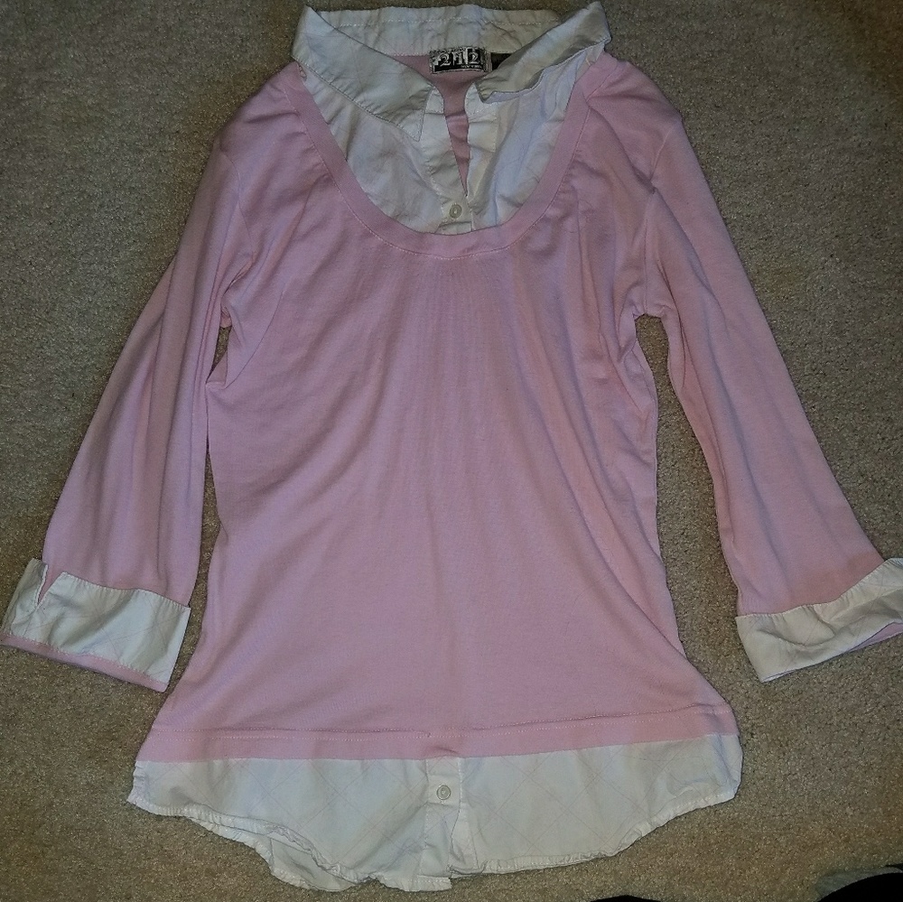 Super cute long sleeve collared shirt